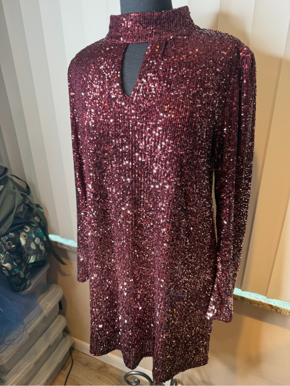Cable & Gauge Burgundy Sequined  Women's Sequin Mock Neck Shift Dress Size XL - Picture 3 of 10